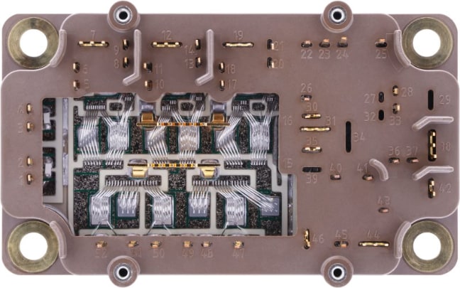 220919-dpm-photo-hybrid-power-drive-module-front-transparent.jpg