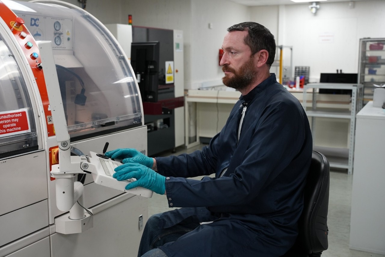 Expert Operating the Microelectronics Assembly Machine