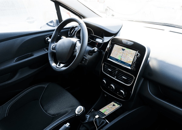 USB IC Solution for Automotive Connectivity