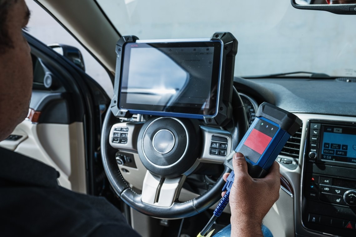 Wi-Fi MCU Modules in Automotive Diagnostics